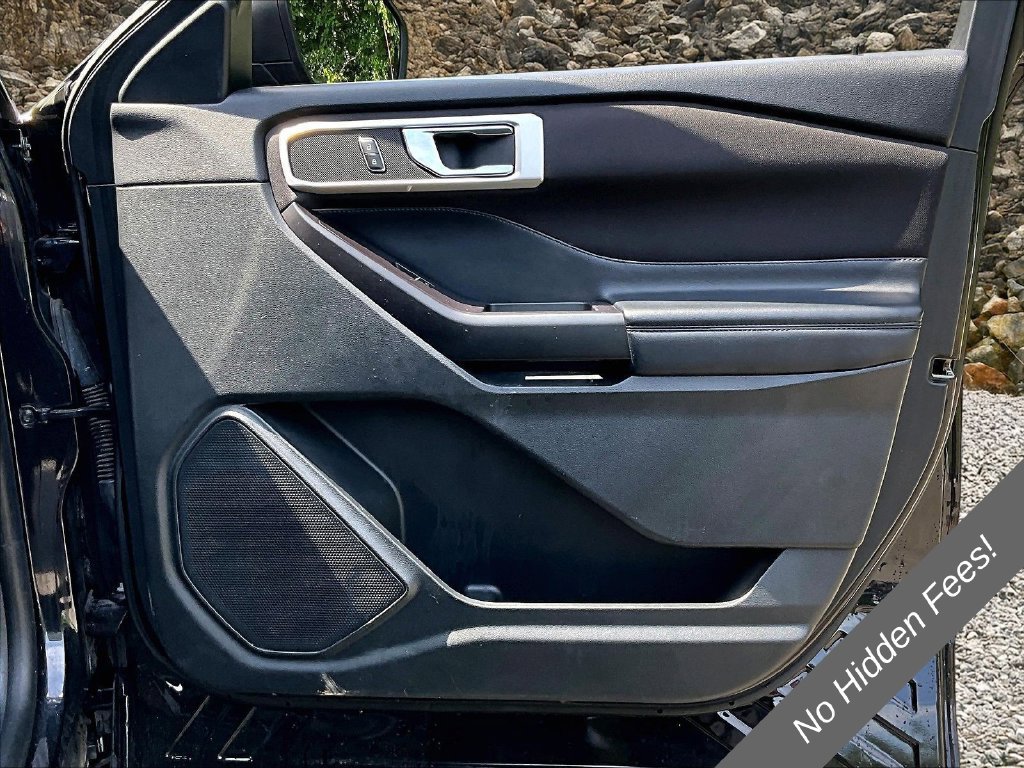 Used 2020 Ford Explorer XLT AWD/4WD image 21
