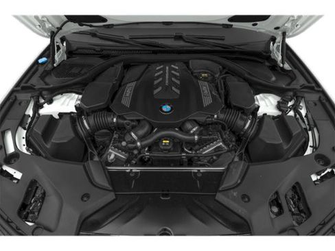 Used 2023 BMW M550i xDrive AWD/4WD image 15