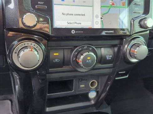 Used 2021 Toyota 4Runner Venture w/ Moonroof Package AWD/4WD image 20