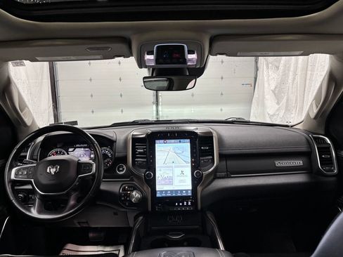 Used 2022 RAM 1500 Laramie AWD/4WD image 40