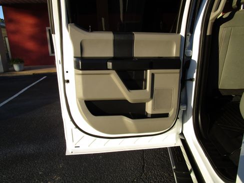 Used 2021 Ford F250 XL w/ STX Appearance Package image 20