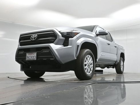 Used 2024 Toyota Tacoma SR5 image 46