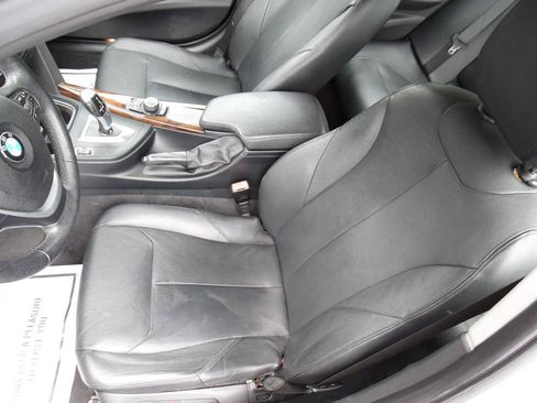 Used 2015 BMW 328i xDrive Sedan AWD/4WD image 11
