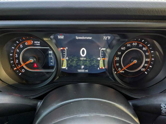 Used 2025 Jeep Wrangler Unlimited Rubicon w/ Convenience Group AWD/4WD image 25