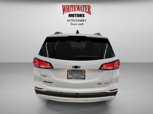 Used 2022 Chevrolet Equinox RS w/ Infotainment Package AWD/4WD image 3