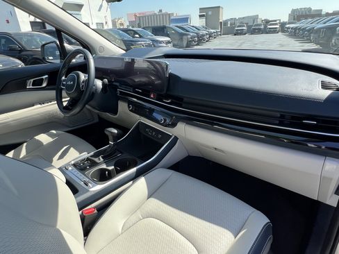 Certified 2026 Kia Carnival SX Prestige image 15