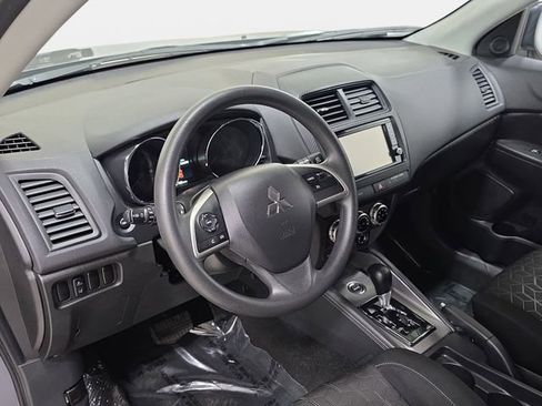 Used 2024 Mitsubishi Outlander Sport ES AWD/4WD image 16