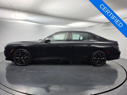 Used 2024 BMW 760i xDrive w/ Executive Package AWD/4WD image 7