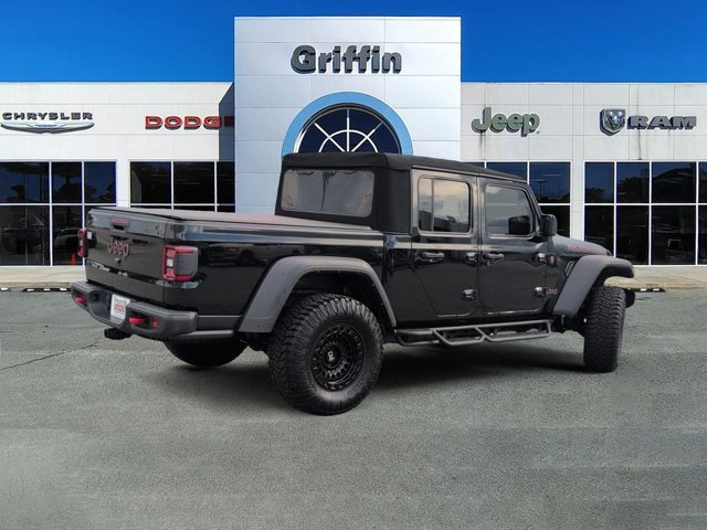 Used 2024 Jeep Gladiator Rubicon w/ Safety Group AWD/4WD image 4