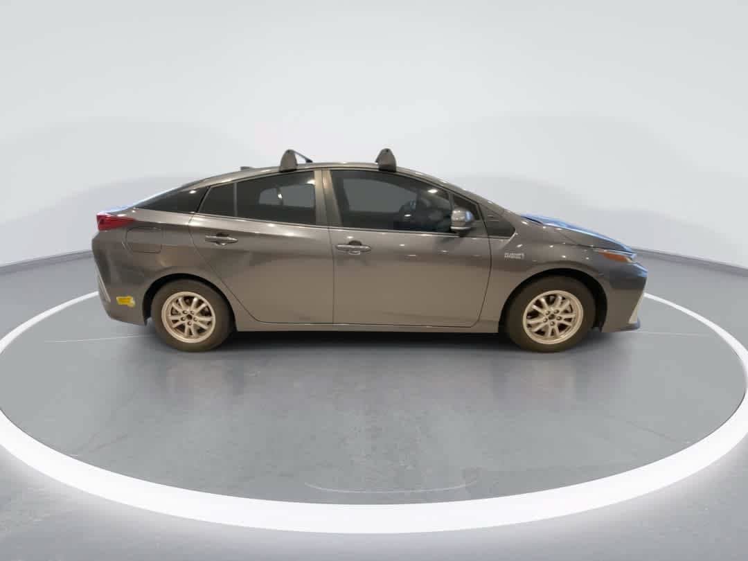 Used 2022 Toyota Prius Prime XLE FWD image 9