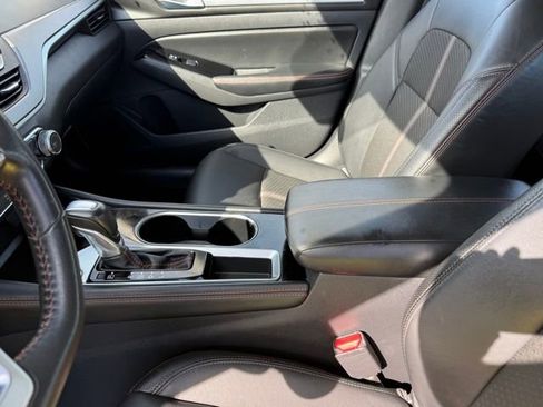 Used 2024 Nissan Altima 2.5 SR image 23