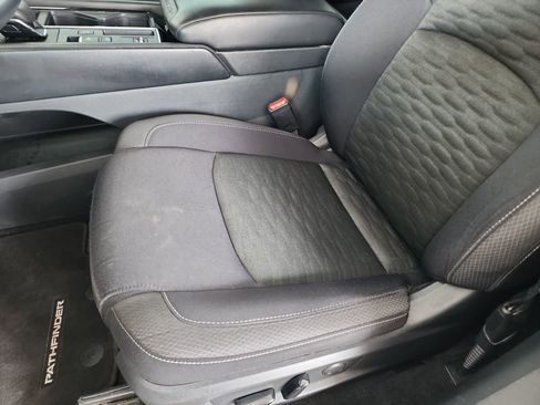 Used 2022 Nissan Pathfinder SV FWD image 17