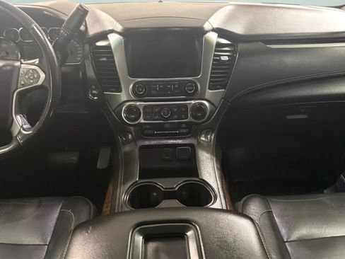 Used 2020 Chevrolet Suburban LT w/ RST Edition AWD/4WD image 16