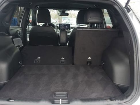 Certified 2024 Jeep Compass Latitude image 24