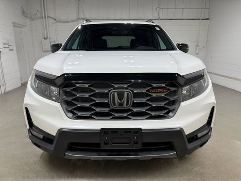 Used 2022 Honda Passport TrailSport image 2