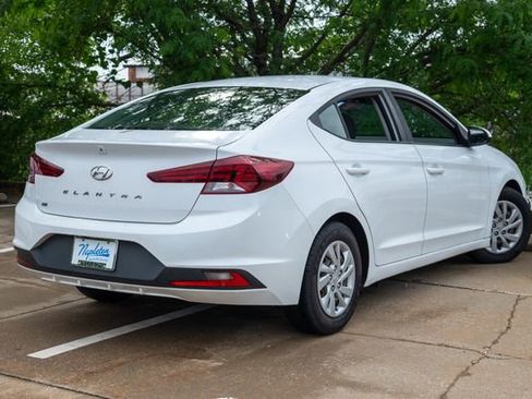 Used 2020 Hyundai Elantra SE w/ Cargo Package (C1) FWD image 30