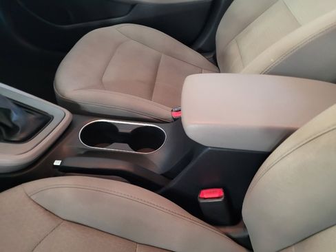 Used 2017 Hyundai Elantra SE FWD image 26