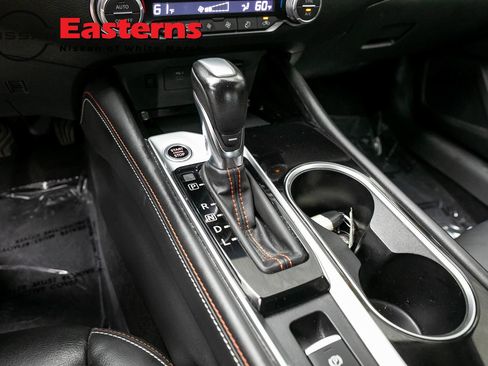 Used 2023 Nissan Altima 2.0 SR FWD image 13
