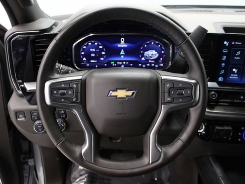 Used 2025 Chevrolet Silverado 2500 LTZ w/ LTZ Plus Package image 20