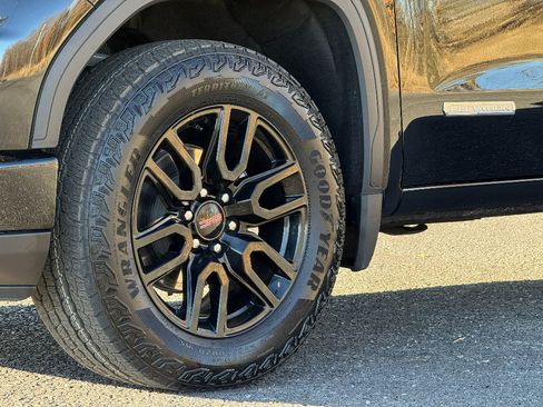 Used 2024 GMC Sierra 1500 Elevation image 15