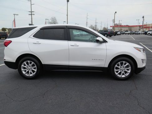 Used 2020 Chevrolet Equinox LT image 2