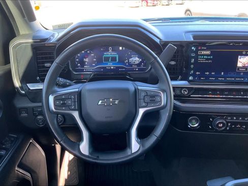 Used 2023 Chevrolet Silverado 1500 RST image 6