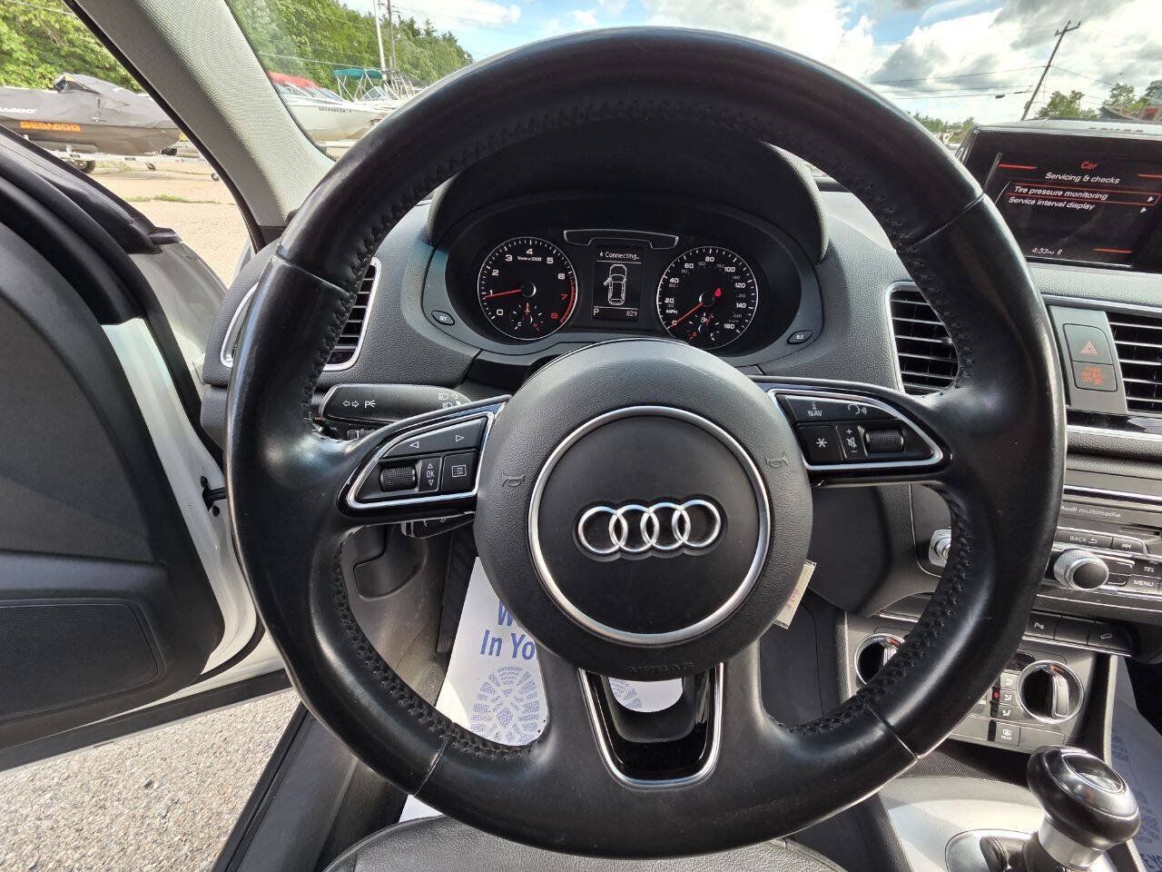 Used 2017 Audi Q3 2.0T Premium FWD image 21