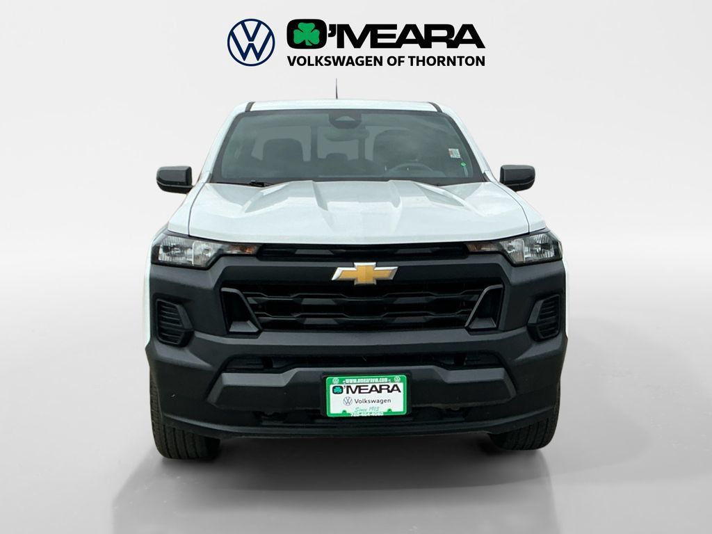 Used 2025 Chevrolet Colorado W/T w/ Advanced Trailering Package AWD/4WD image 8