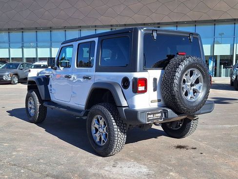 Used 2020 Jeep Wrangler Unlimited Sport image 5