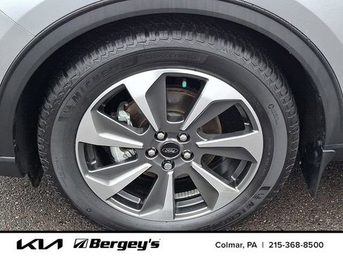 Used 2023 Ford Escape Platinum w/ Premium Technology Package FWD image 10