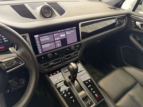 Used 2023 Porsche Macan S AWD/4WD image 17