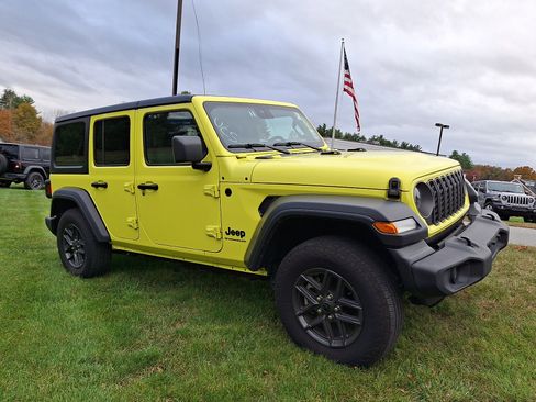Used 2024 Jeep Wrangler Sport S image 1