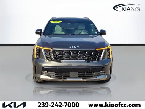 Used 2025 Kia Sorento SX Prestige AWD/4WD image 2