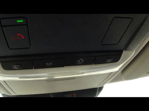 Used 2023 Mitsubishi Outlander SE image 27