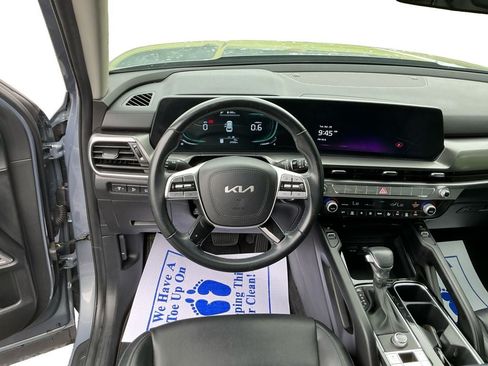 Used 2025 Kia Telluride S FWD image 12