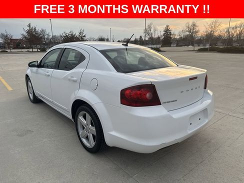 Used 2013 Dodge Avenger SE image 26
