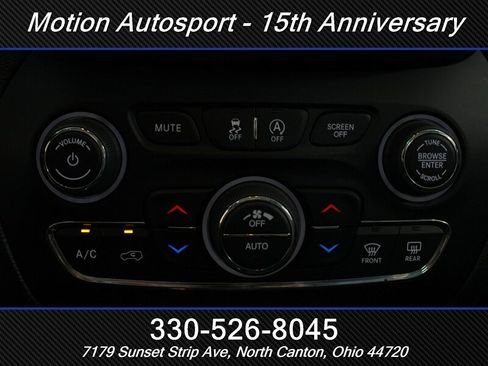 Used 2020 Jeep Cherokee Limited AWD/4WD image 24