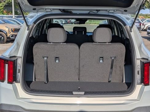 New 2026 Kia Sorento LX FWD image 14