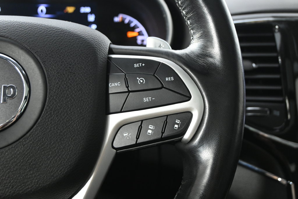 Used 2021 Jeep Grand Cherokee Summit AWD/4WD image 34