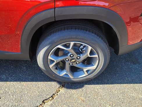 New 2026 Chevrolet Trax LT image 8