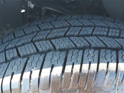 Certified 2021 Ford F150 Platinum w/ Equipment Group 701A High image 10