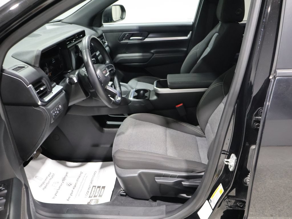 Used 2025 GMC Terrain Elevation AWD/4WD image 9