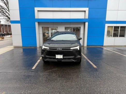 New 2026 Chevrolet Blazer EV LT image 2