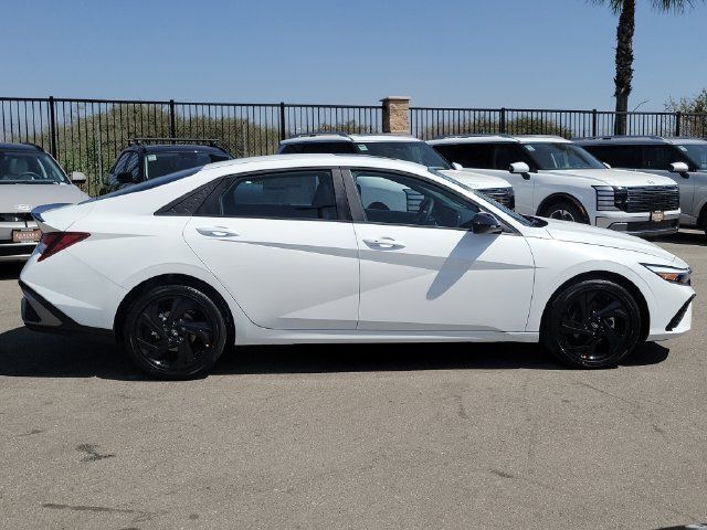 New 2026 Hyundai Elantra SEL Sport FWD image 31