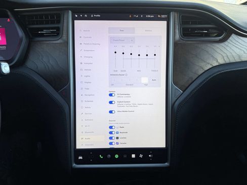 Used 2020 Tesla Model X image 18