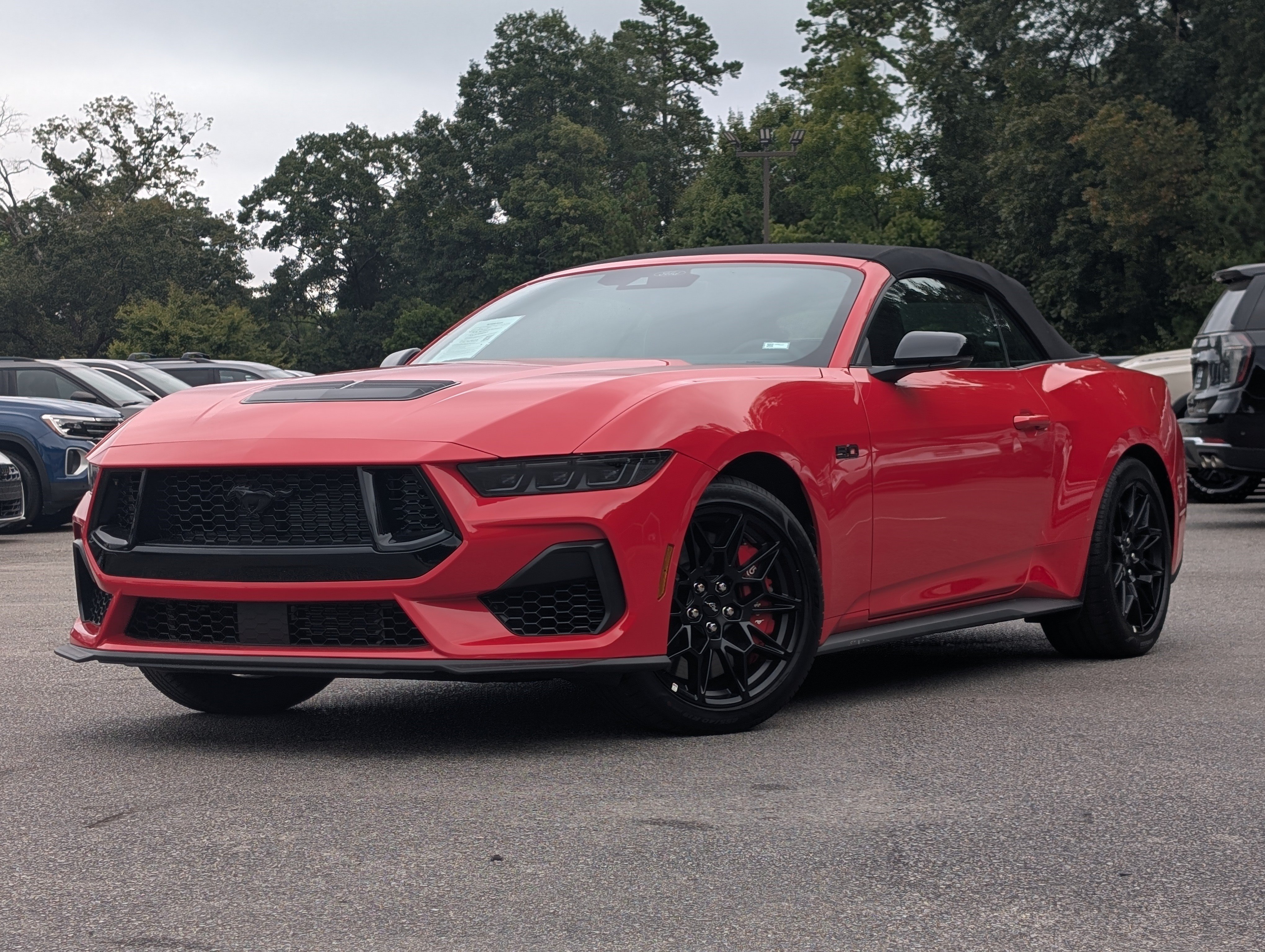 Used 2026 Ford Mustang GT Premium w/ GT Performance Package RWD image 4