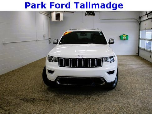 Used 2020 Jeep Grand Cherokee Limited image 9