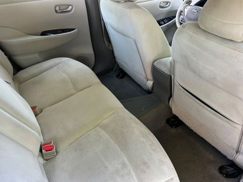 Used 2013 Nissan Leaf SV w/ LED & Quick Charge Pkg FWD image 32