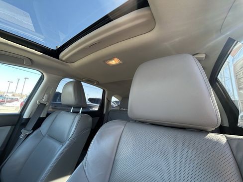 Used 2016 Honda CR-V Touring image 14