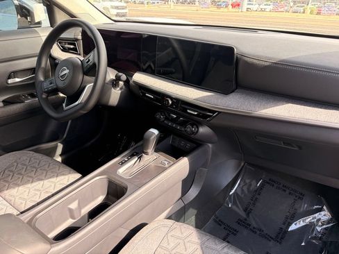 Certified 2026 Nissan Kicks SV FWD image 13